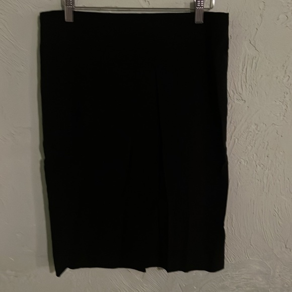 Skirt - Picture 2 of 5